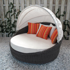 Kannoa Hallo Round Daybed with Canopy